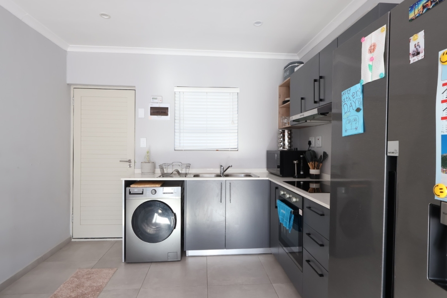 2 Bedroom Property for Sale in Parklands Western Cape